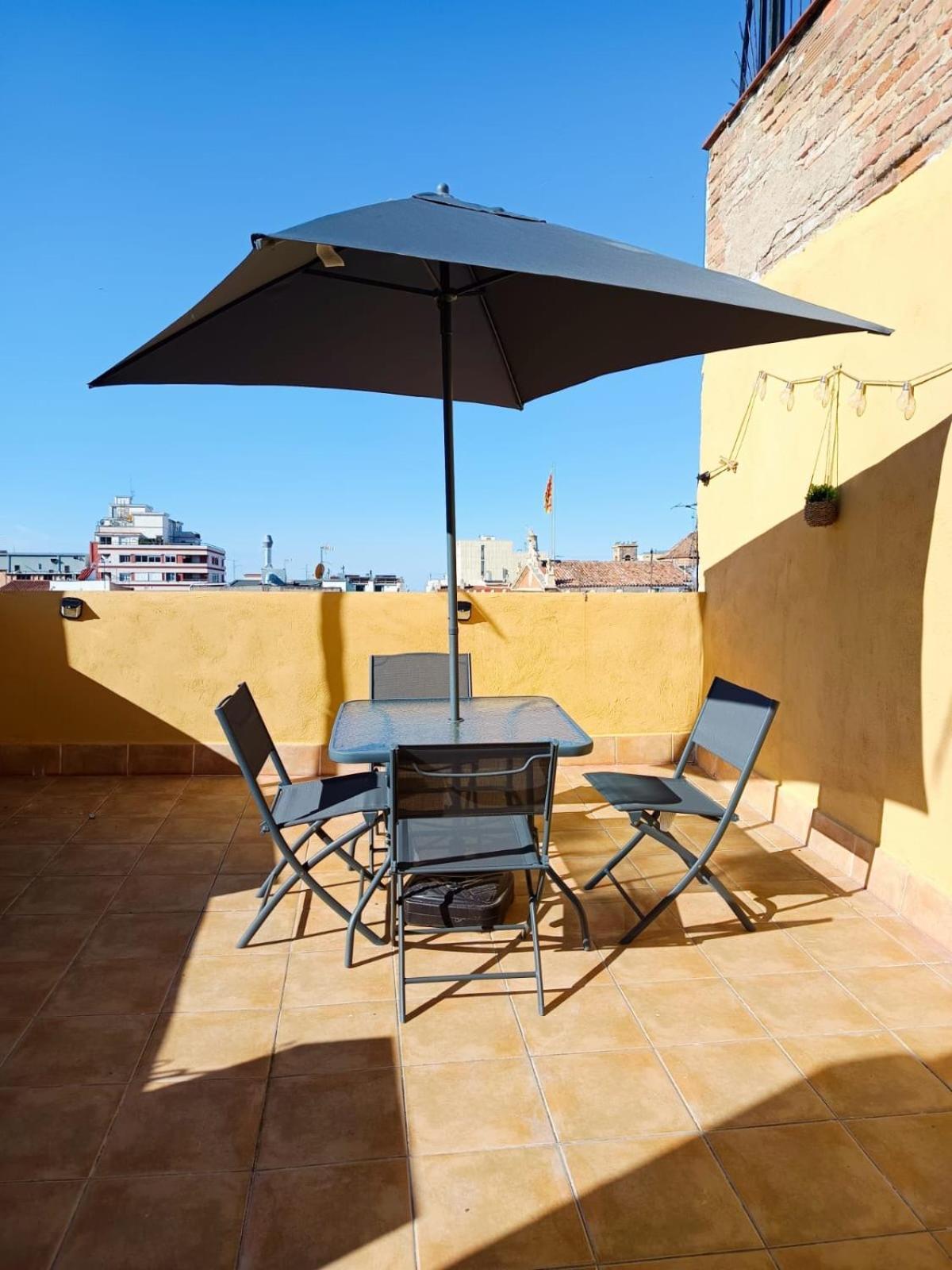 La Curiosa Del Casc Antic Apartment ตาร์ราโกนา ภายนอก รูปภาพ
