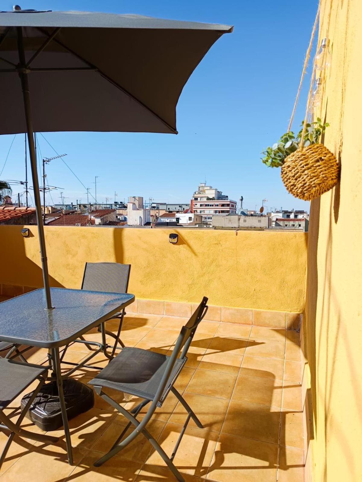 La Curiosa Del Casc Antic Apartment ตาร์ราโกนา ภายนอก รูปภาพ